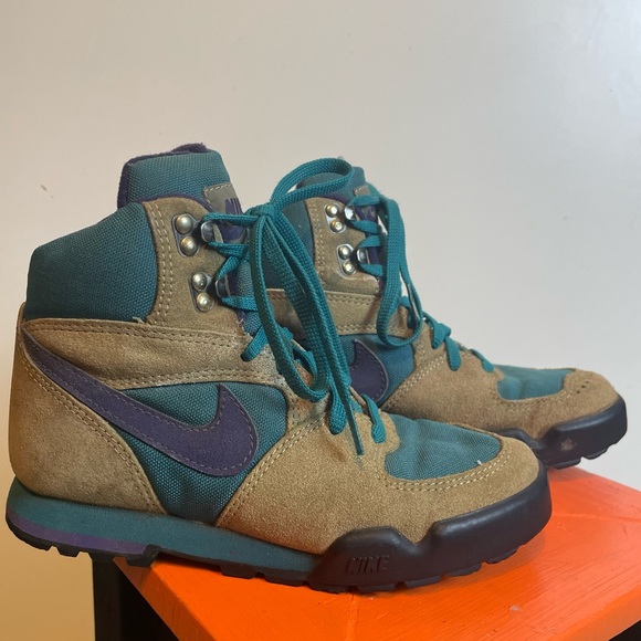 Rare VTG NIKE Swoosh High Tops Hiking Boots 90s 901202 Teal Purple Size 5 - Picture 3 of 15